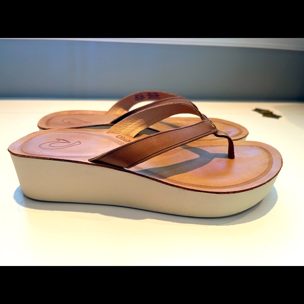 OluKai Mala’e Women’s Flip Flops